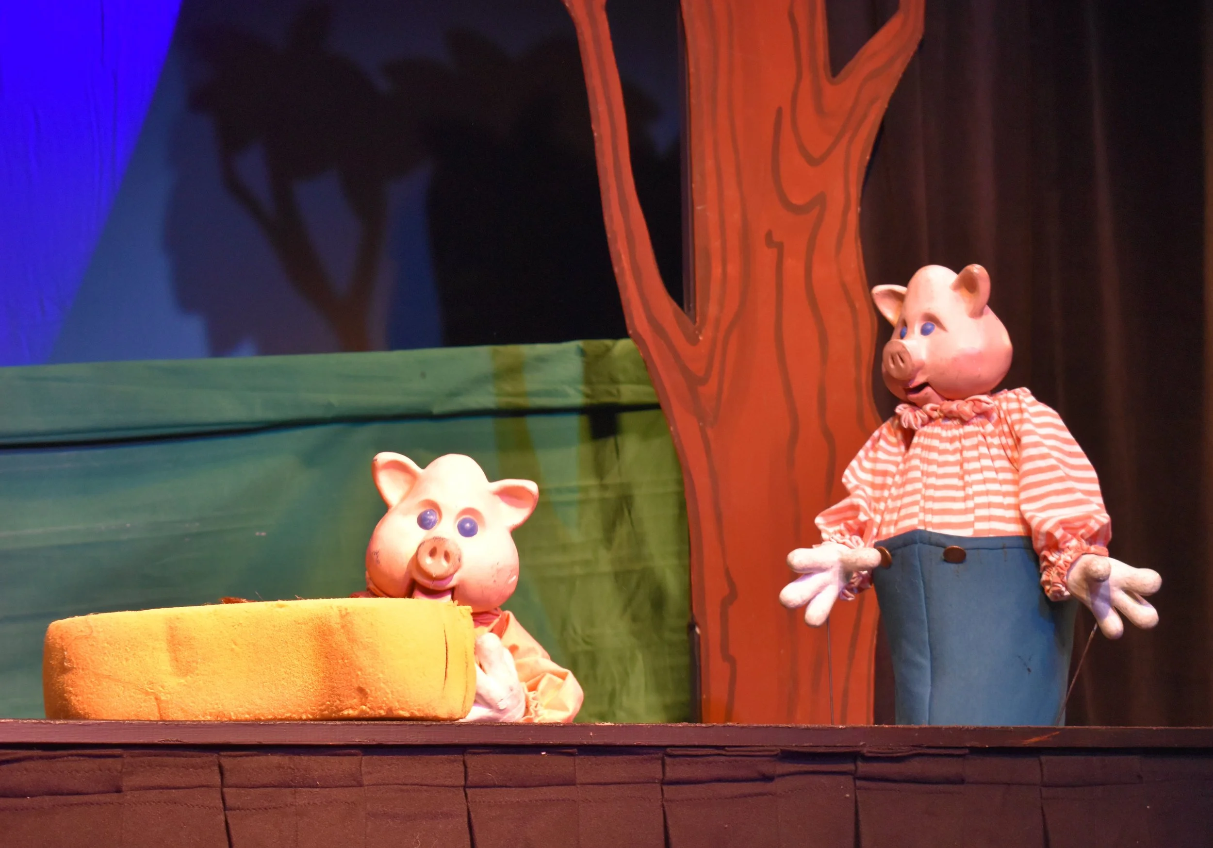 Little Red Riding Hood + The Three Little Pigs by The Puppet Co